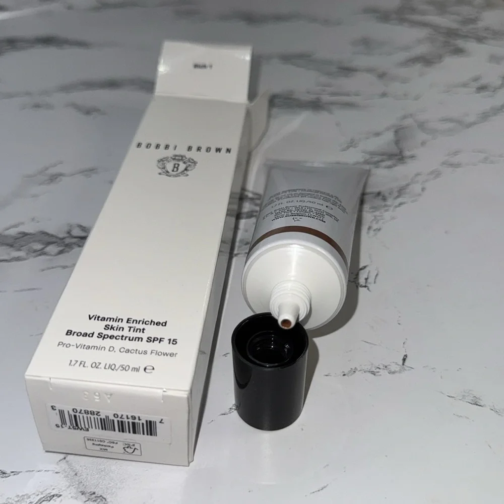 NWT Bobbi Brown vitamin enriched skin tint: Rich 1 Never used Still in box